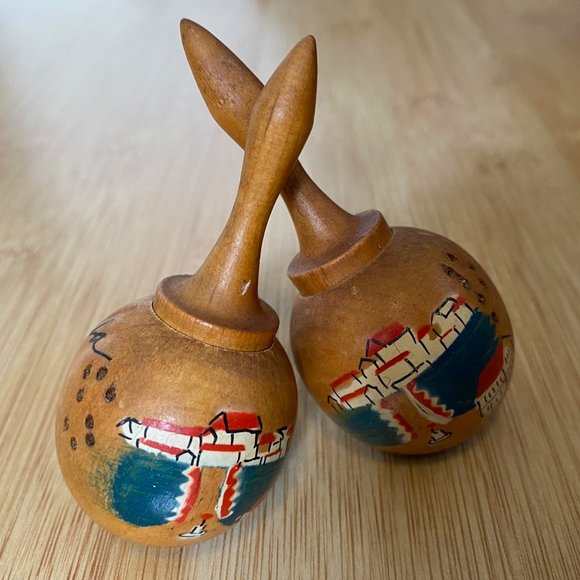 Vintage Wood Salt & Pepper Shakers - Light Posts, Maracas, & Barrels - Picture 7 of 16